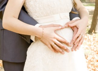 فستان زفاف للعروس الحامل