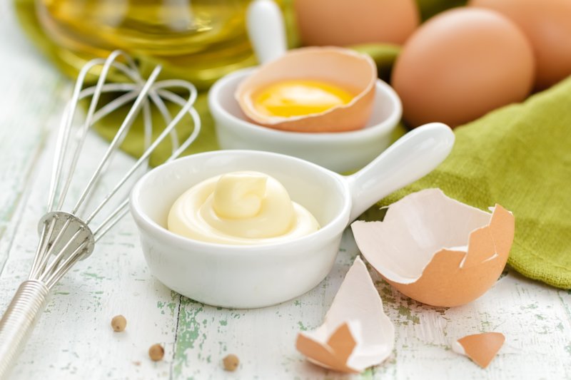 Ingrédients pour masque de mayonnaise aux œufs