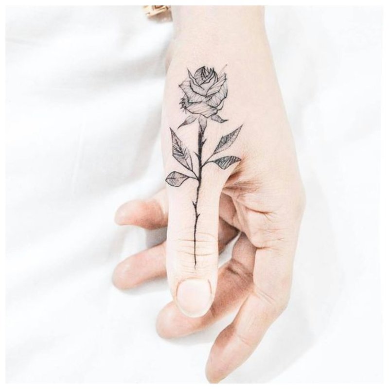 Blomst på finger
