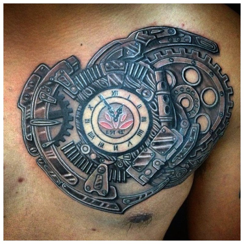 Steampunk-tatovering med en klokke