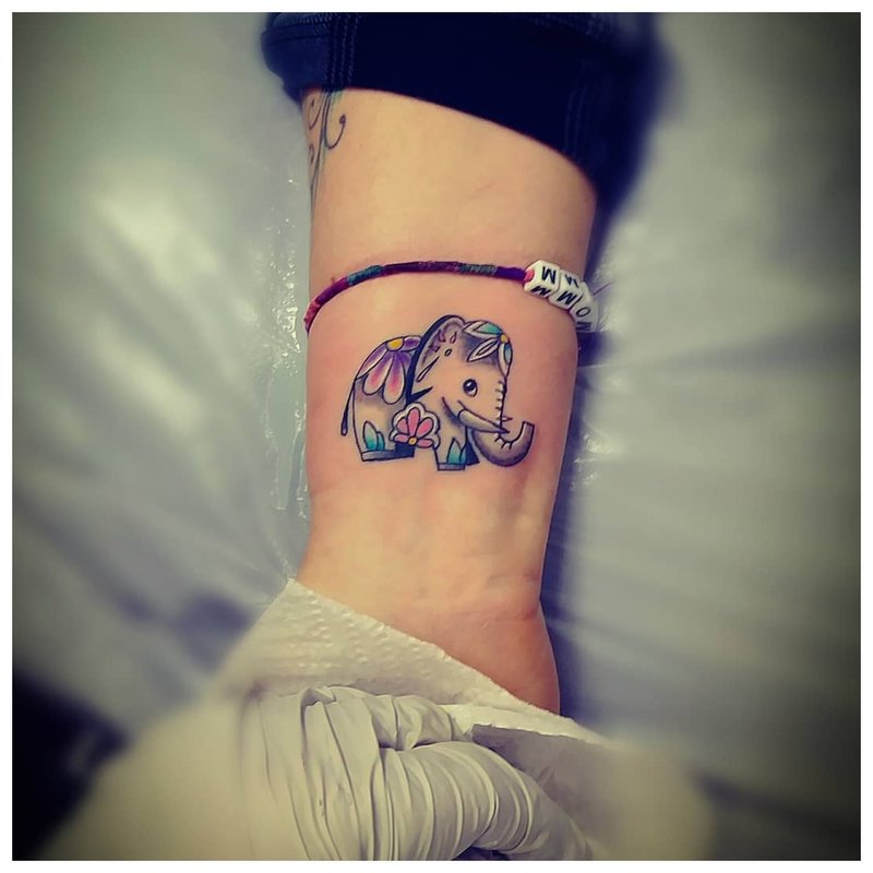 Elephant - krásné tetování paží